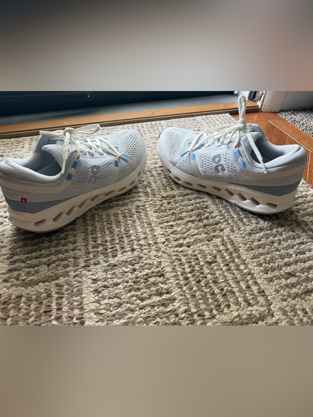 On Running Women’s Cloudsurfer 2 Sneakers - Picture 4 of 8
